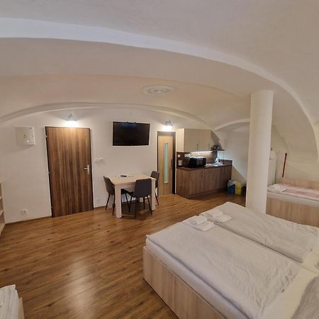 Apartmany Pod Klasterem Kladruby  Экстерьер фото