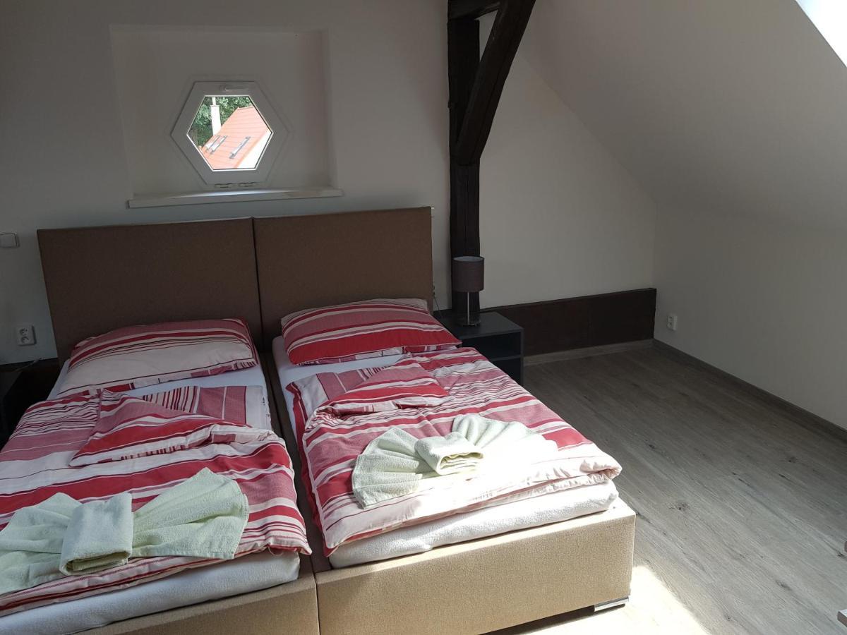 Apartmany Pod Klasterem Kladruby  Экстерьер фото
